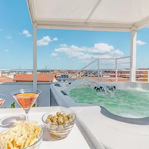 Skyfive Water Appartement